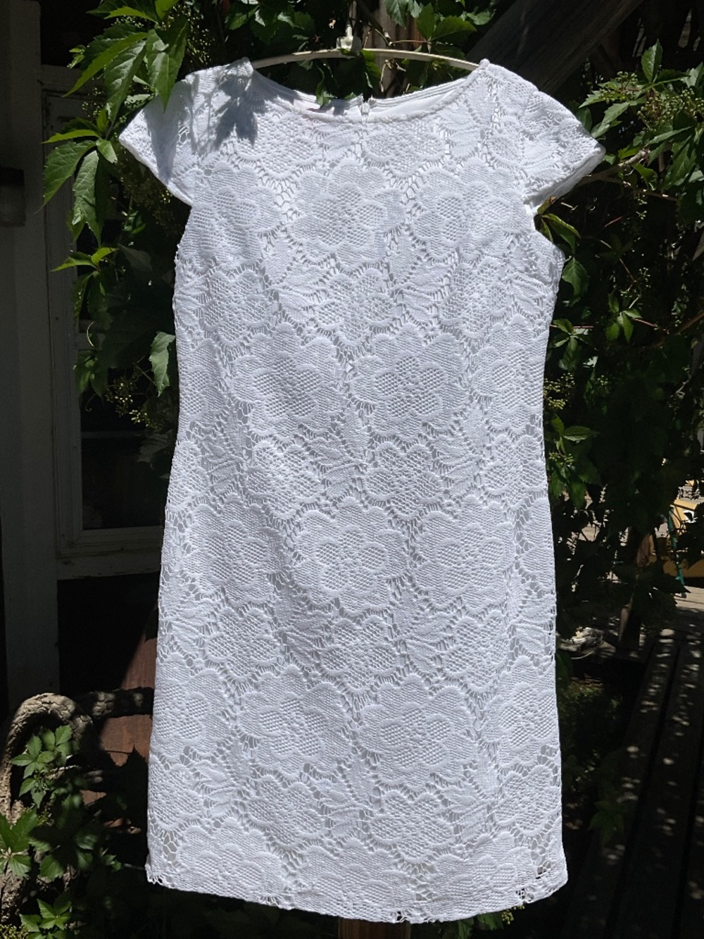 Simple Elegance - Floral Lace cap sleeve, white Midi-dress